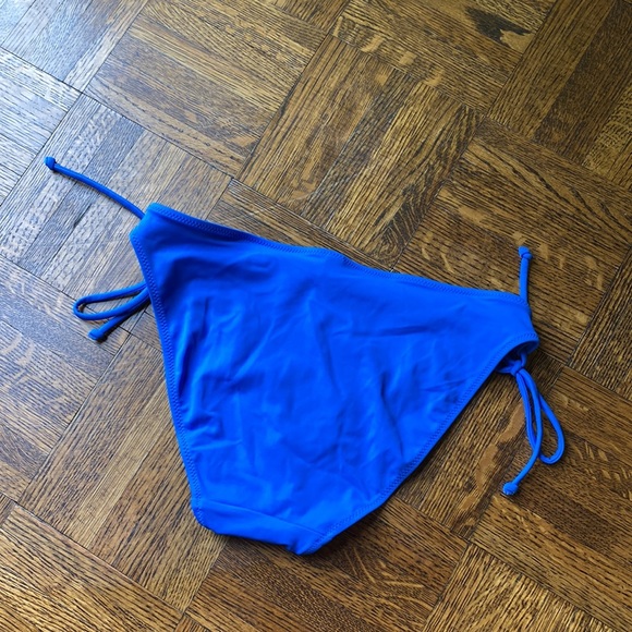 Victoria’s Secret bikini bottoms bundle. Both size M - Picture 5 of 6